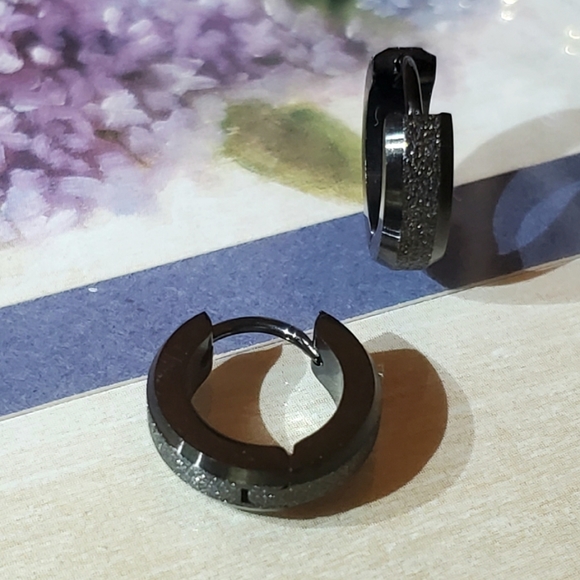 NEW Huggie Earrings - Picture 4 of 9